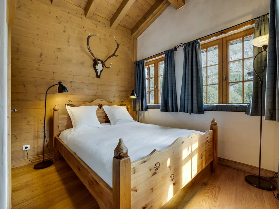 Luxury alpine style apartment in the heart of Val d'Isère photo 13