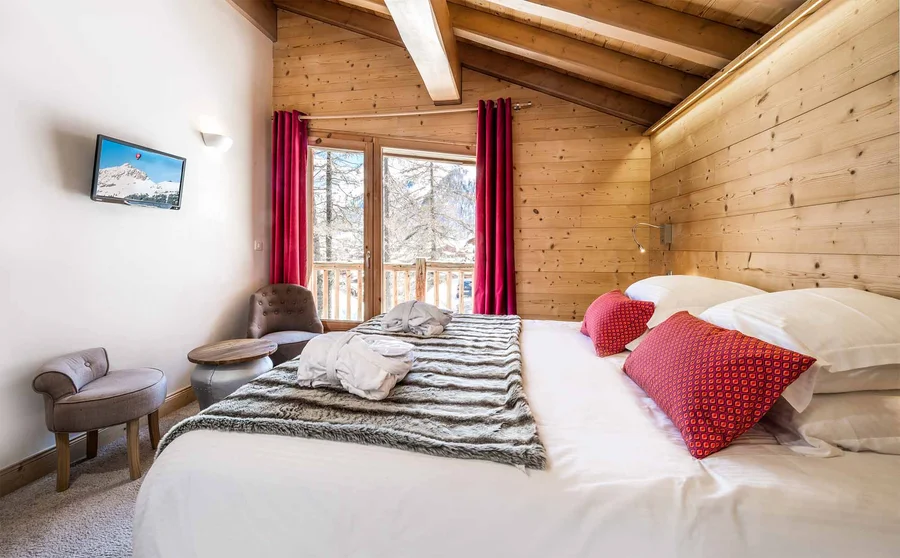 Luxury Chalet for ten in the centre photo 4