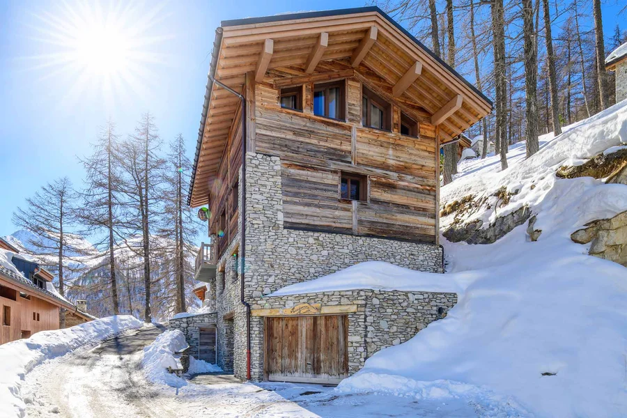 Luxury Chalet for ten in the centre photo 1