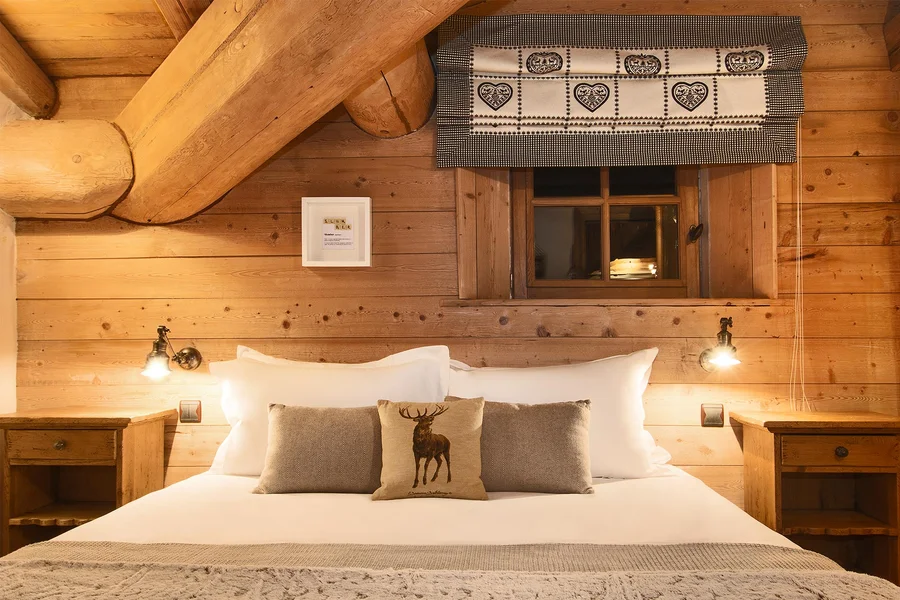 Stunning chalet for ten in quiet area of the resort photo 10