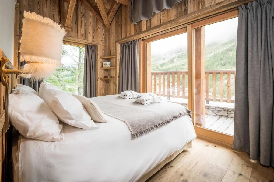 Gorgeous chalet for twelve with wellness facilities photo 7