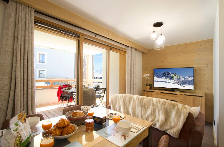 Brand new and on the slopes photo 3