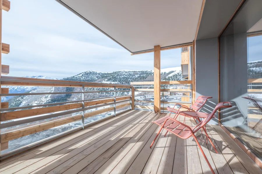 Brand new apartment in modern residence photo 2