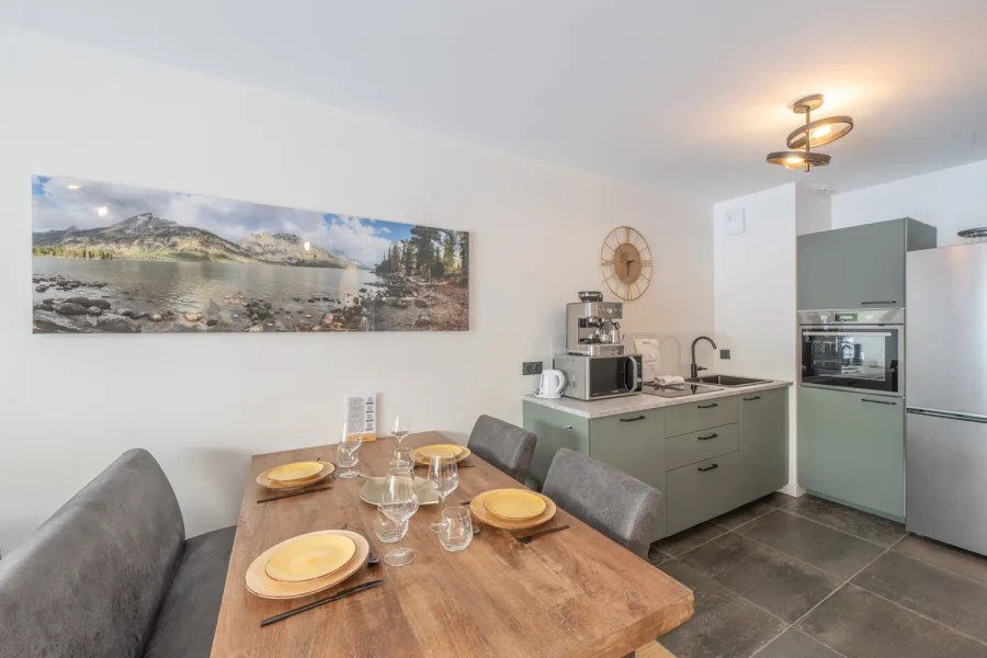 modern Family apartment in the centre of town photo 5