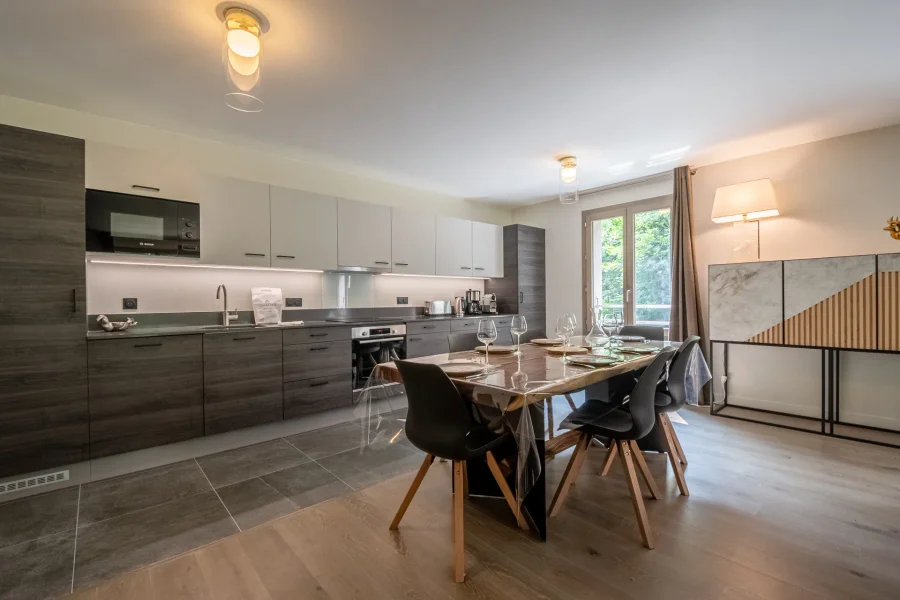 Modern spacious apartment with terrace photo 5