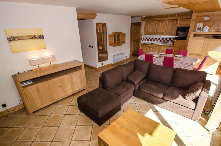 Traditional and spacious three bedroom apartment in Chamonix centre photo 5