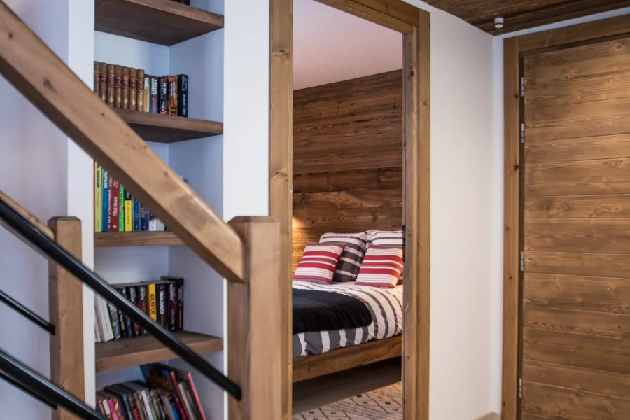 Stunning six person apartment near the buzz of central Chamonix photo 3