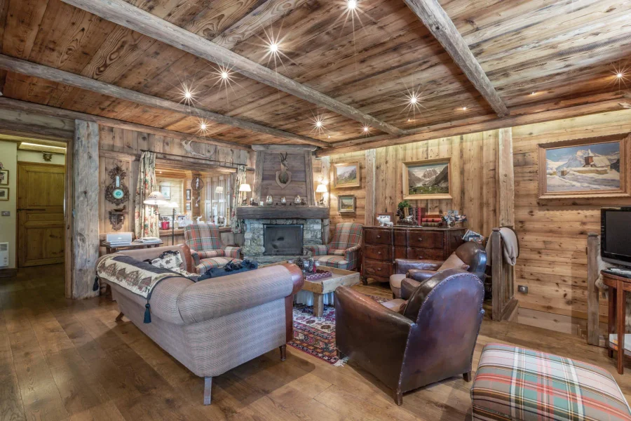 Alpine lodge style apartment photo 2