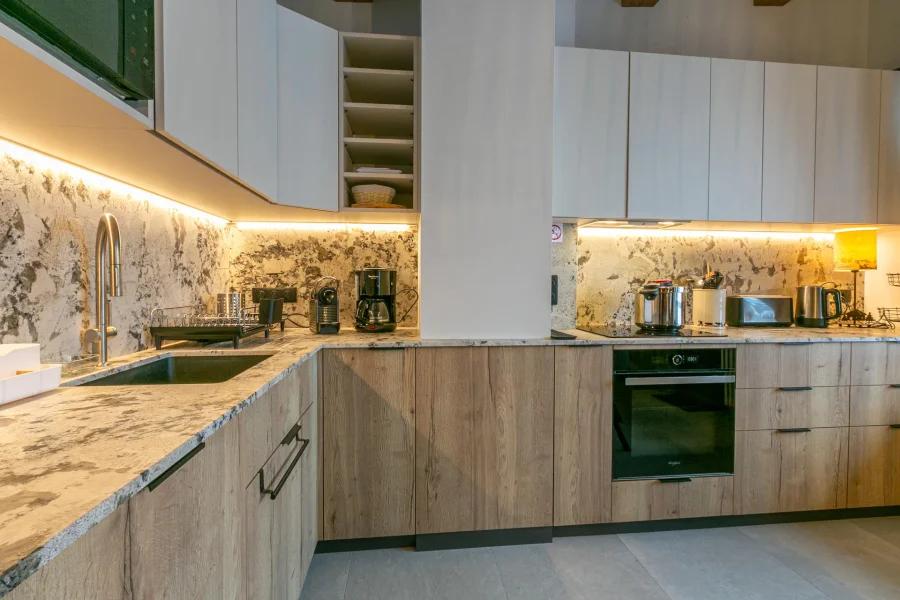 Bright, renovated apartment at the foot of the slopes with panoramic alpine views photo 5