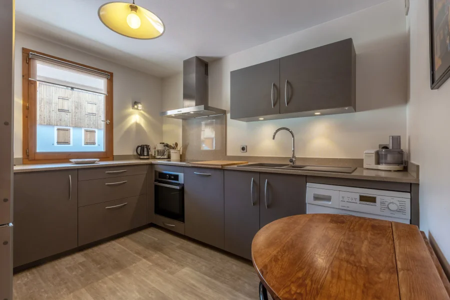 Contemporary apartment close to the centre photo 5