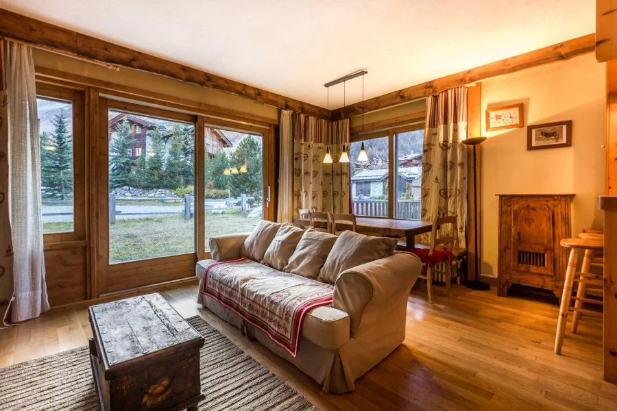 Charming and homely chalet apartment photo 2