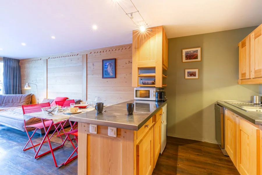 Central with easy access to the slopes photo 5