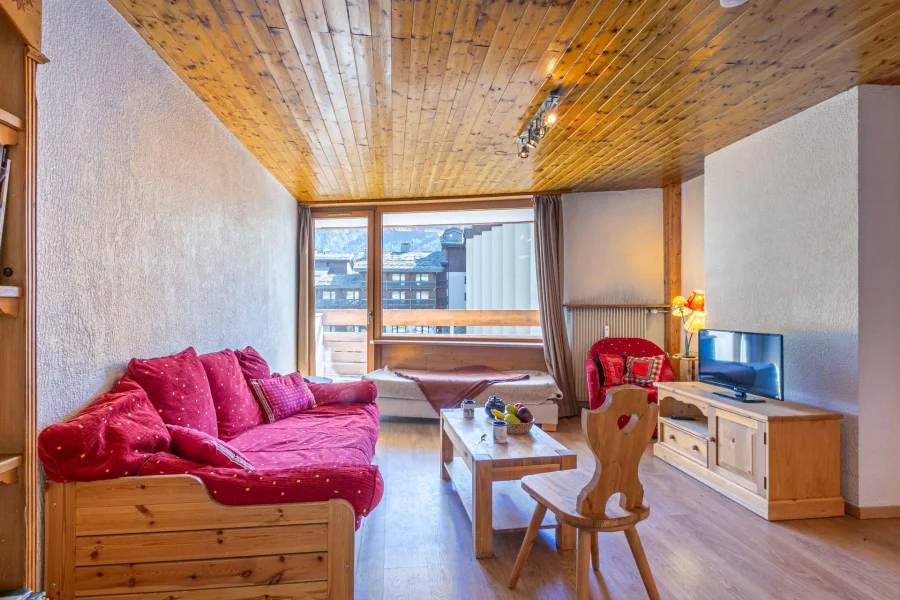 Bright and airy central apartment photo 2