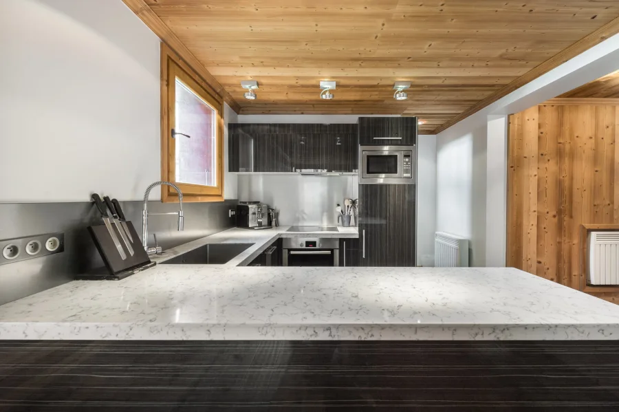 Attractive mid-range apartment close to the lifts photo 4