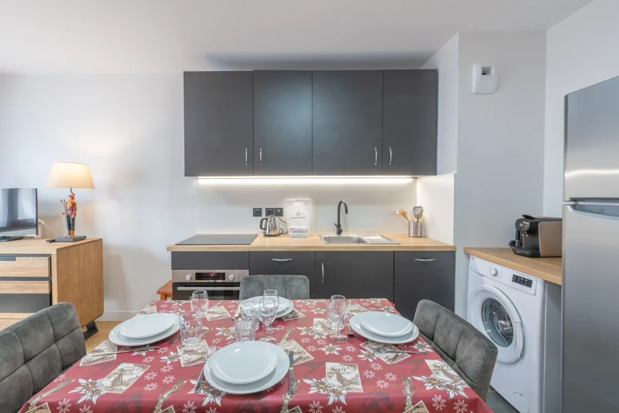 Brand New apartment in a luxury residence photo 2