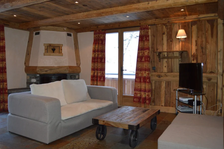 Well equipped beautiful chalet-style apartment photo 2