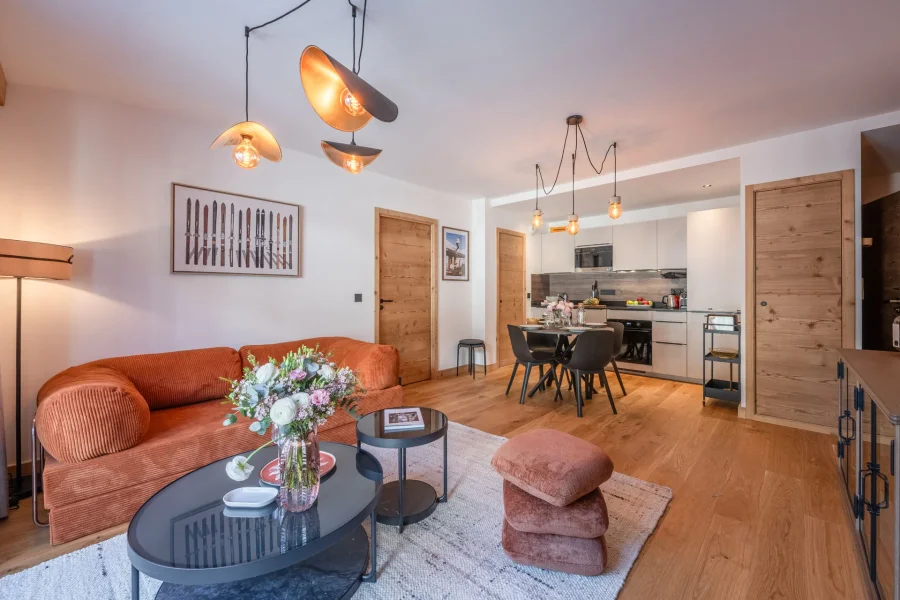 Beautiful new apartment for four in the centre of Chamonix photo 2